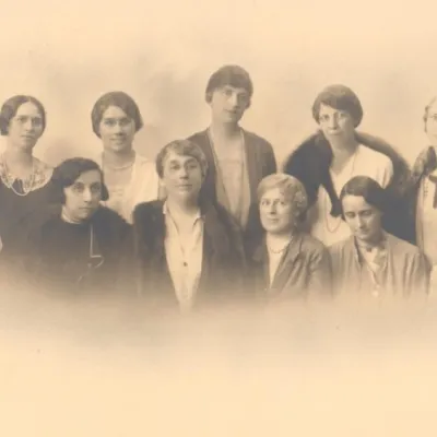 Membres du Conseil d’administration pour l’organisation du Congrès international des infirmières de Montréal, 1929. BAnQ, fonds Charlotte Tassé.