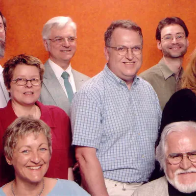 Équipe de la Fondation et du Centre de recherche Lionel-Groulx en 2004.