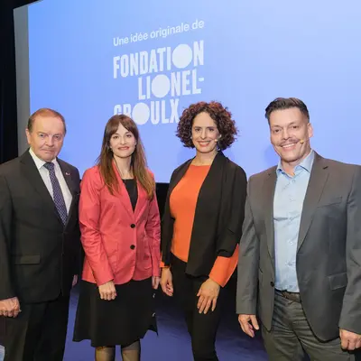 Bataille des Gens de l’air, de gauche à droite : l’hon. Serge Joyal, Myriam d’Arcy, Myriam Wojcik, Jean-Charles Panneton. Photo : Vivien Gaumand.