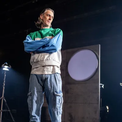 Biz sur le plateau de tournage de la série Nos géants, saison 3