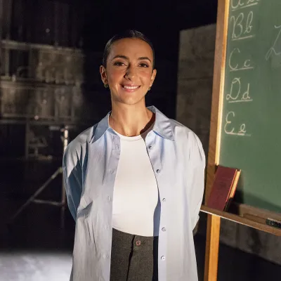 Nour Belkhiria sur le plateau de tournage de la série Nos géants, saison 3