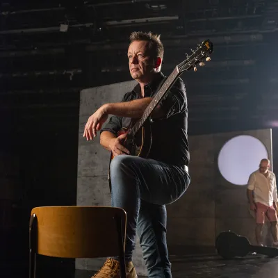Daniel Boucher sur le plateau de tournage de la série Nos géants, saison 3