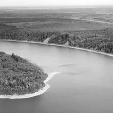 La Grande Rivière, en amont du futur barrage La Grande-1, 1974. Photo : C. Laverdière.